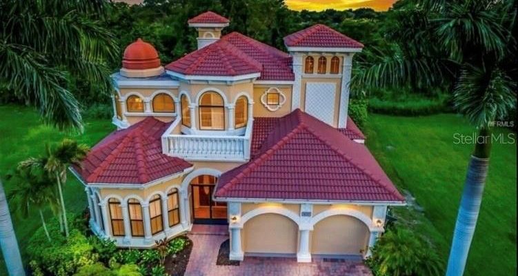 1650 Assisi Drive Sarasota, FL